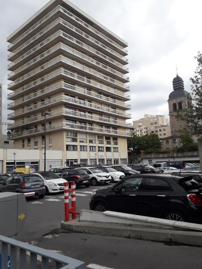 Appartement Hyper Centre Avec Garage Saint-Etienne (Loire) Exterior foto
